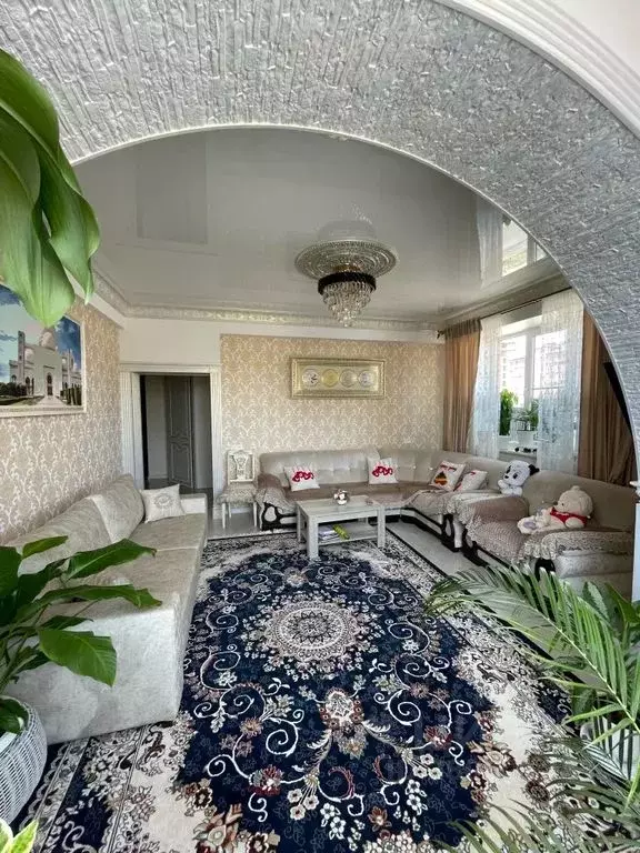 2-к кв. Дагестан, Каспийск просп. М. Омарова, 7 (75.0 м) - Фото 1
