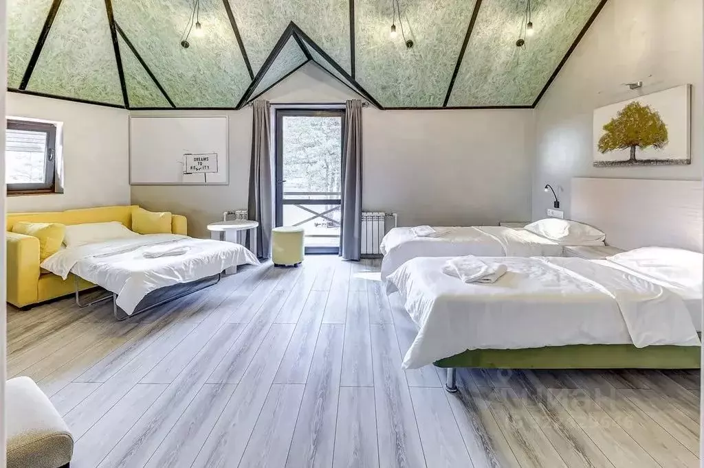 Комната Ленинградская область, Сосновый Бор Устьинская ул., 11/2 - Фото 1