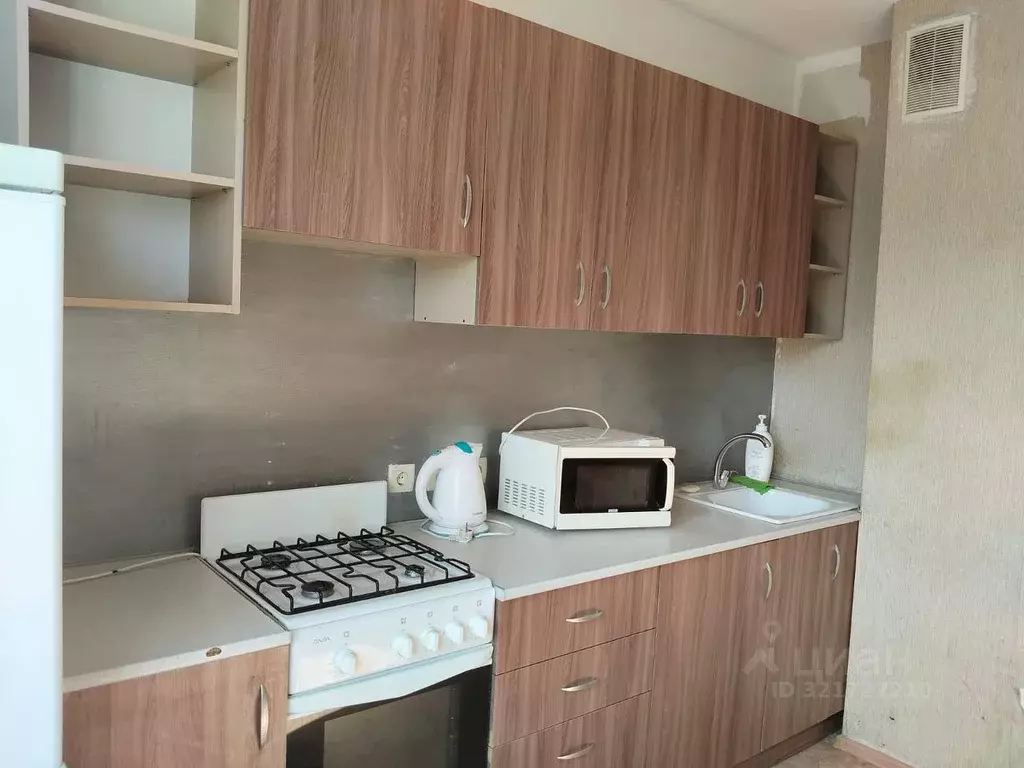 1-к кв. Саратовская область, Саратов ул. Имени Б.Н. Еремина, 9 (40.0 ... - Фото 0