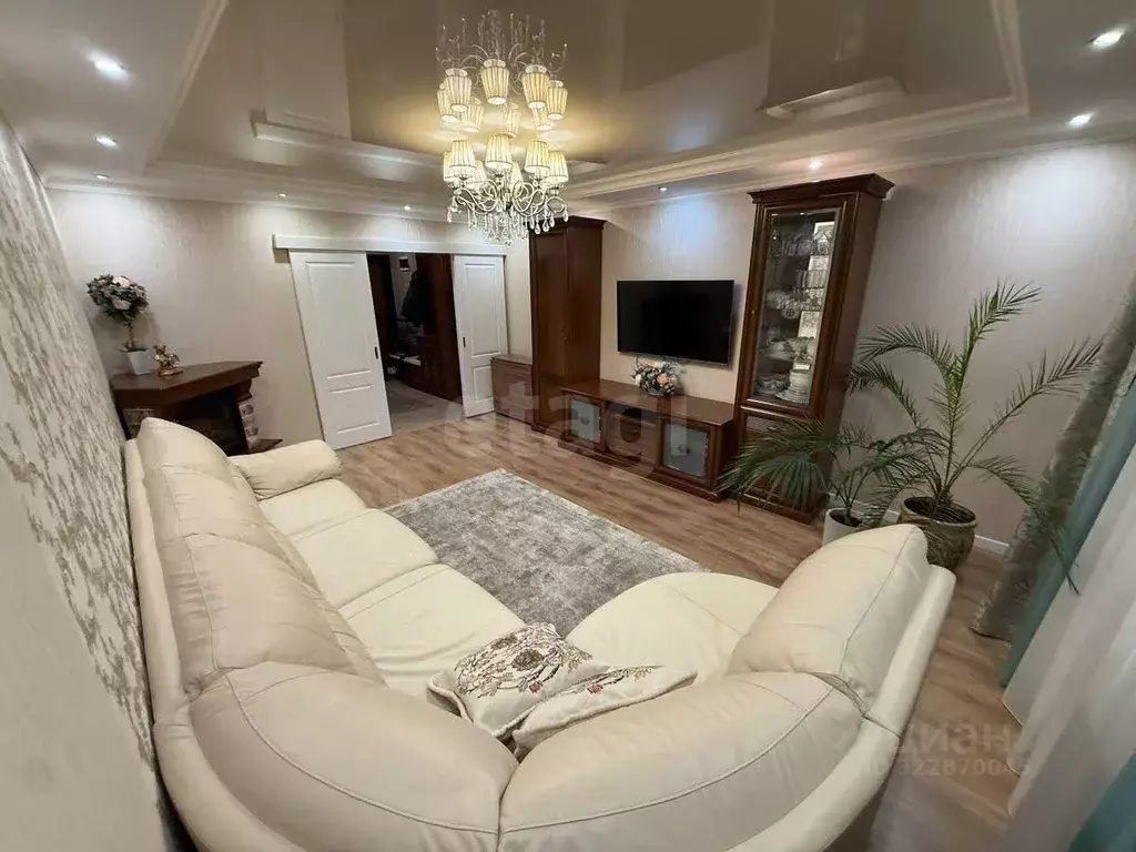 3-к кв. Ямало-Ненецкий АО, Салехард ул. Имени Василия Подшибякина, 46Б ... - Фото 1