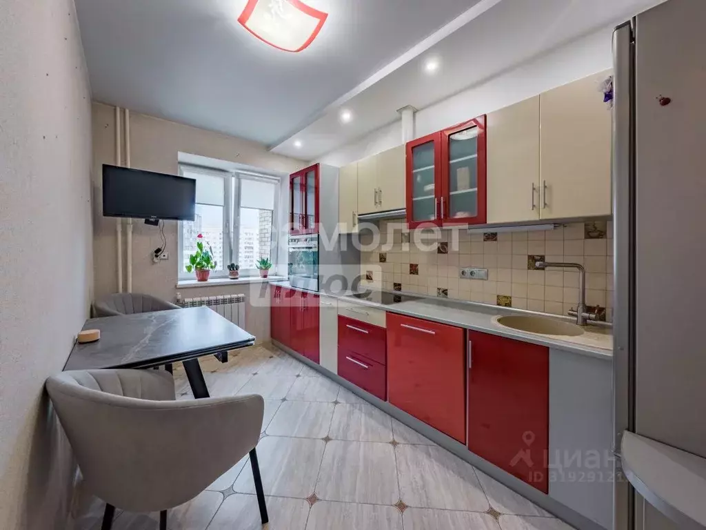 3-к кв. Санкт-Петербург Российский просп., 8 (72.3 м) - Фото 0