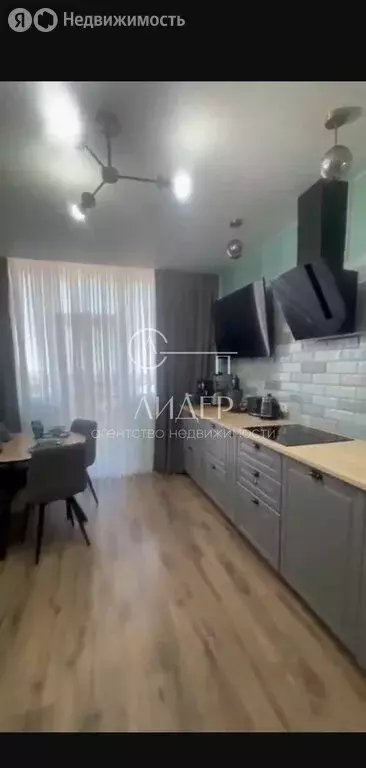 3-комнатная квартира: Сочи, Вишнёвая улица, 18/8 (59 м) - Фото 1