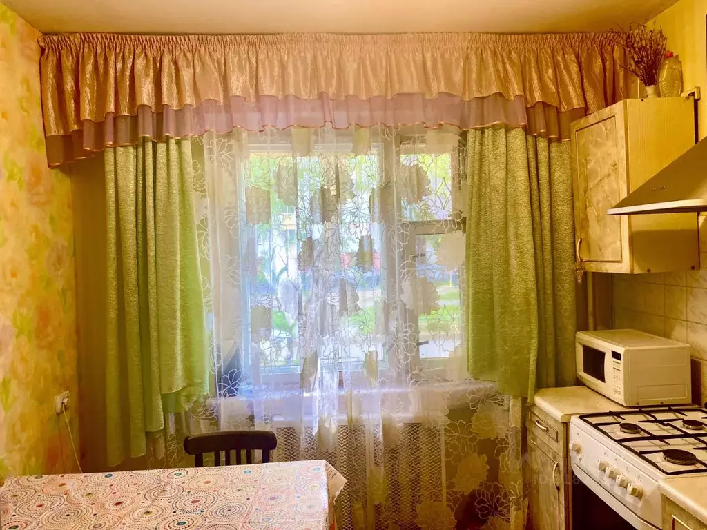3-к кв. Саратовская область, Саратов ул. Имени Ф.А. Блинова, 3 (69.2 ... - Фото 0