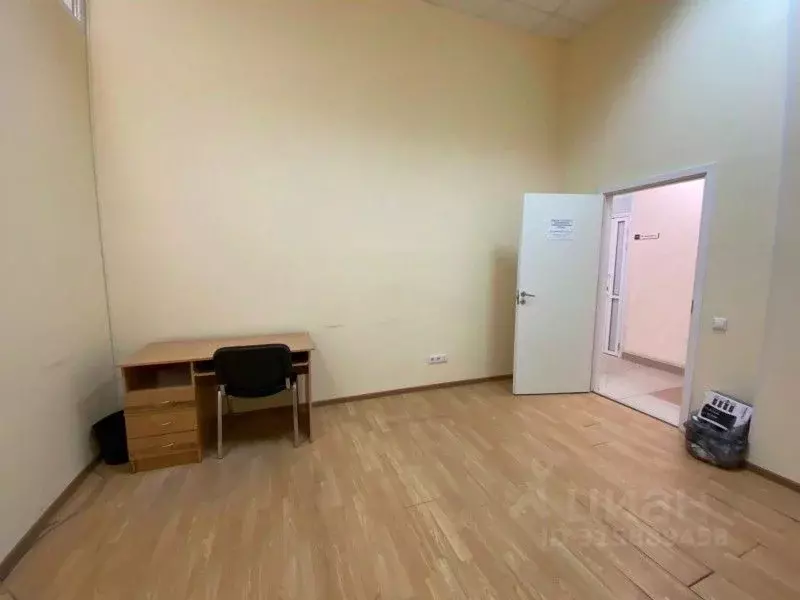 Офис в Санкт-Петербург Заозерная ул., 8к2 (17 м) - Фото 1