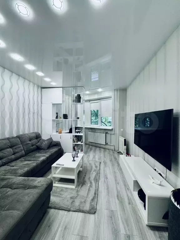 2-к. квартира, 48 м, 1/9 эт. - Фото 1