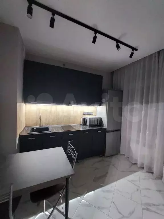1-к. квартира, 30 м, 9/19 эт. - Фото 0
