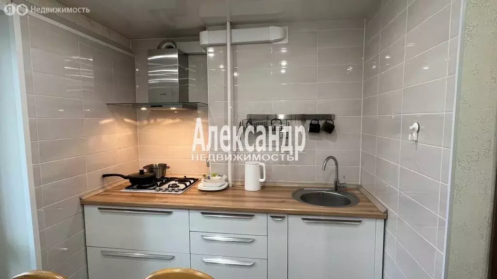 2-комнатная квартира: Выборг, Ленинградское шоссе, 43 (52 м) - Фото 1
