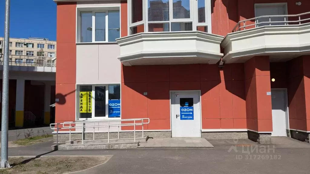 Помещение свободного назначения в Санкт-Петербург ул. Кустодиева, 7к1 ... - Фото 0