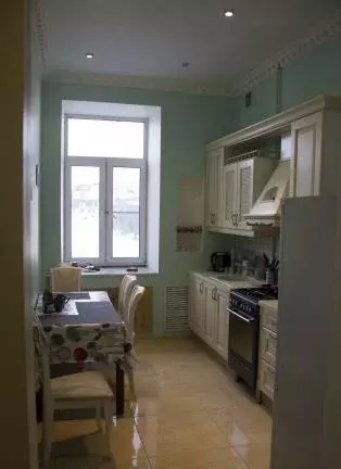 Продается 4-комнатная квартира - Фото 1