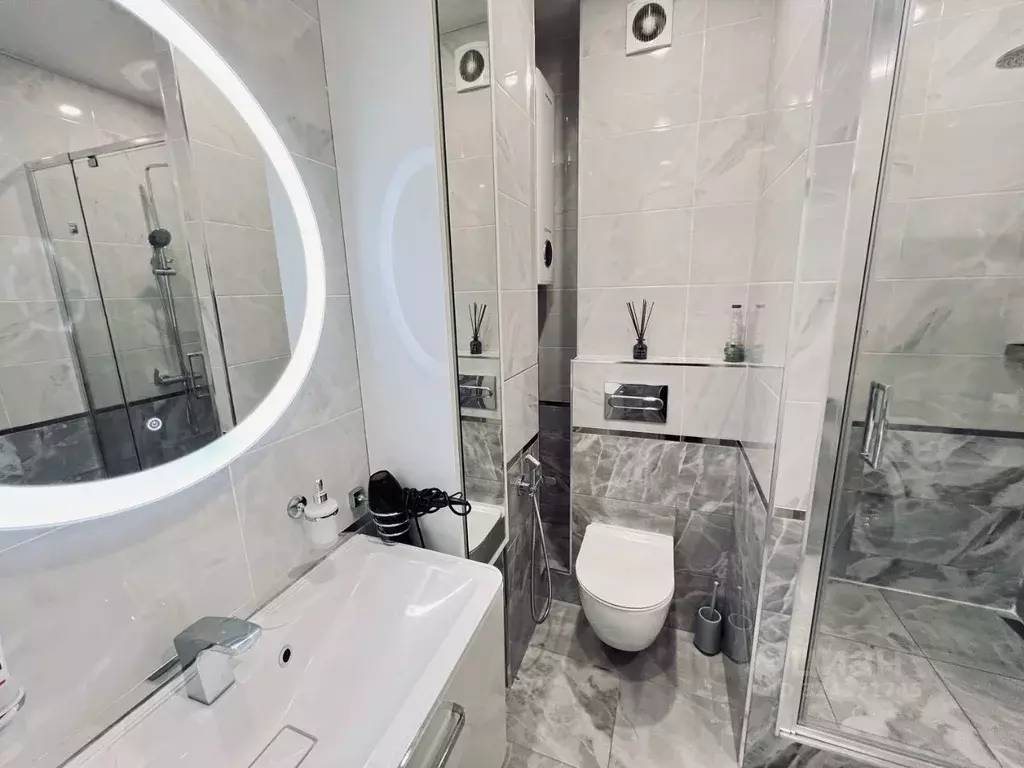 2-к кв. Сахалинская область, Южно-Сахалинск ул. Имени Н.Г. Смирнова, 9 ... - Фото 2