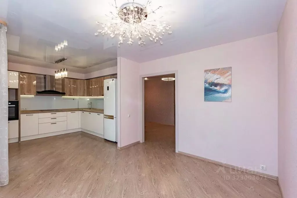 3-к кв. Свердловская область, Екатеринбург ул. Алтайская, 62 (79.9 м) - Фото 2