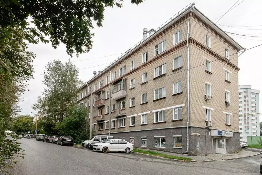 2-к кв. Свердловская область, Екатеринбург ул. Педагогическая, 4 (42.5 ... - Фото 1