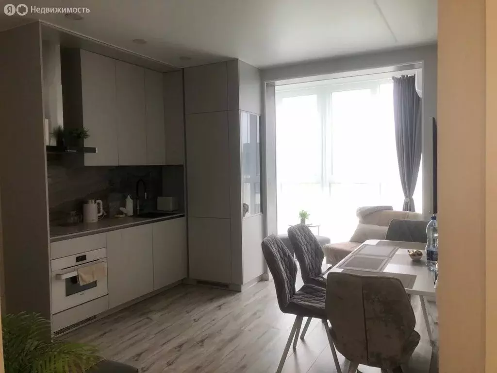 1-комнатная квартира: Зеленоградск, улица Волонтёров, 22к3 (39 м) - Фото 1