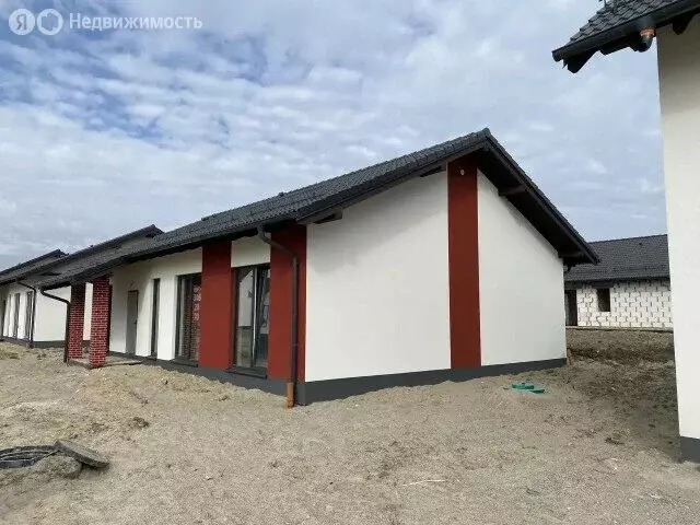 Дом в Калининградская область, Гурьевский муниципальный округ, посёлок ... - Фото 2