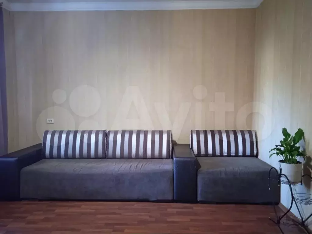 2-к. квартира, 62 м, 1/2 эт. - Фото 0