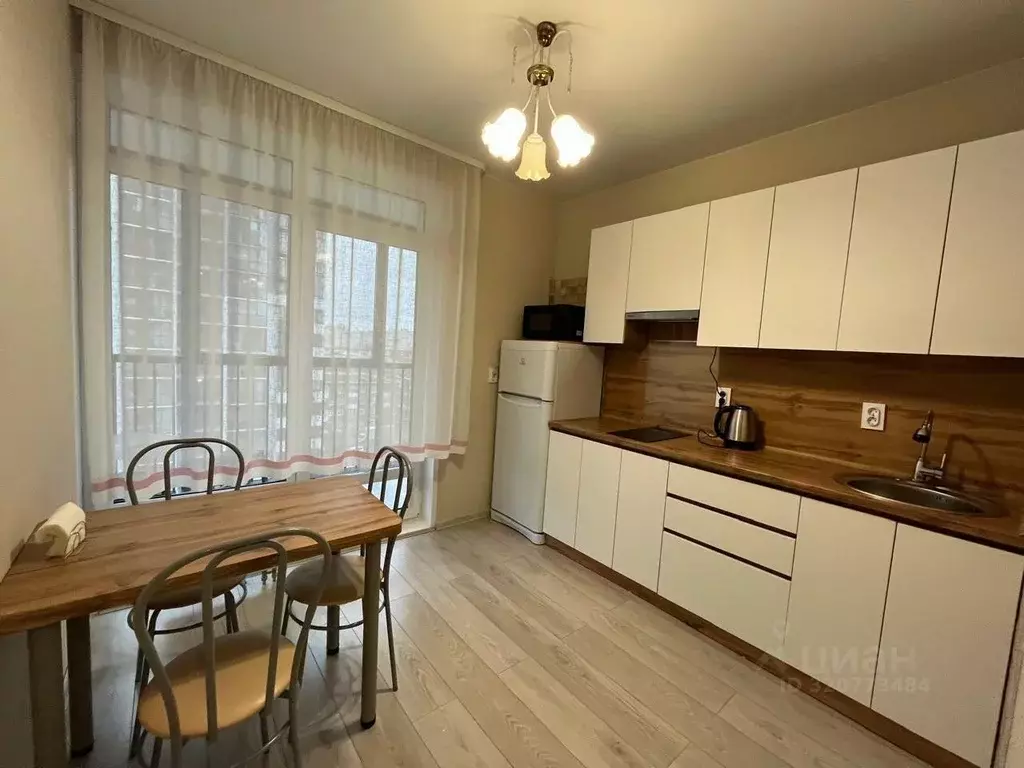 1-к кв. Удмуртия, Ижевск 7-я Подлесная ул., 97 (40.0 м) - Фото 2