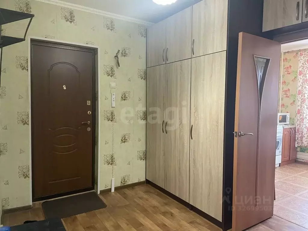 2-к кв. Псковская область, Печоры Заводская ул., 4б (52.3 м) - Фото 1