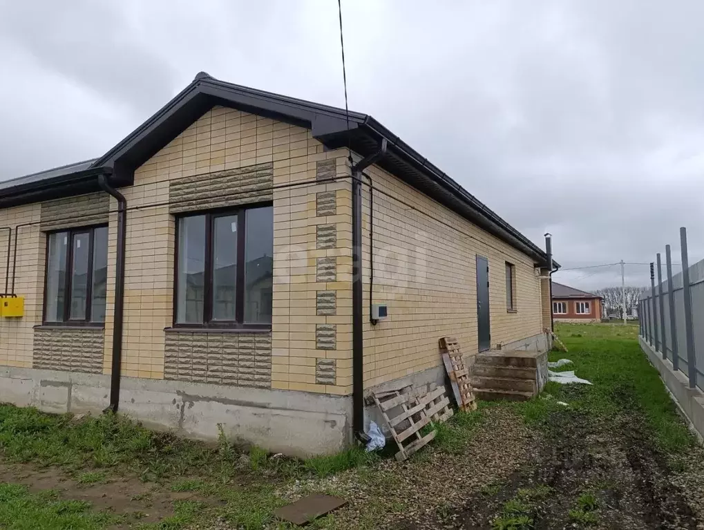 Дом в Ставропольский край, Михайловск Шпаковский район, ул. Федора ... - Фото 2