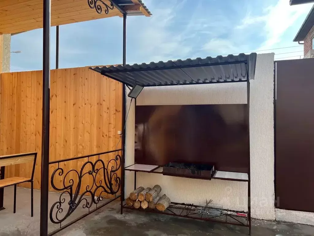 Дом в Дагестан, Избербаш ул. Буйнакского, 45 (75 м) - Фото 1