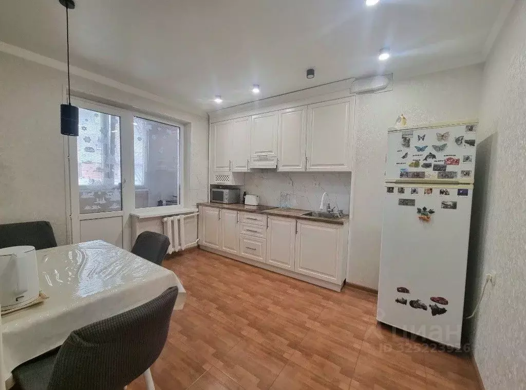 3-к кв. Кабардино-Балкария, Нальчик ул. Ю.А. Гагарина, 8 (76.0 м) - Фото 1