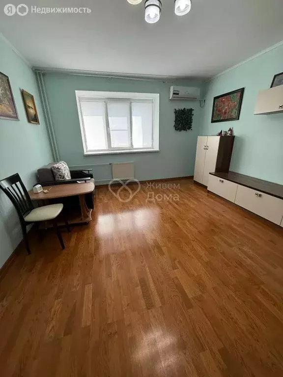1-комнатная квартира: Волгоград, улица Льва Толстого, 1А (47 м) - Фото 1