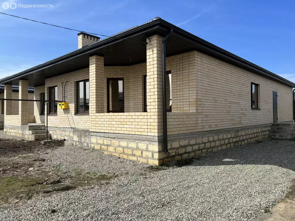 Дом в Михайловск, улица Александра Чекалина (100 м) - Фото 1