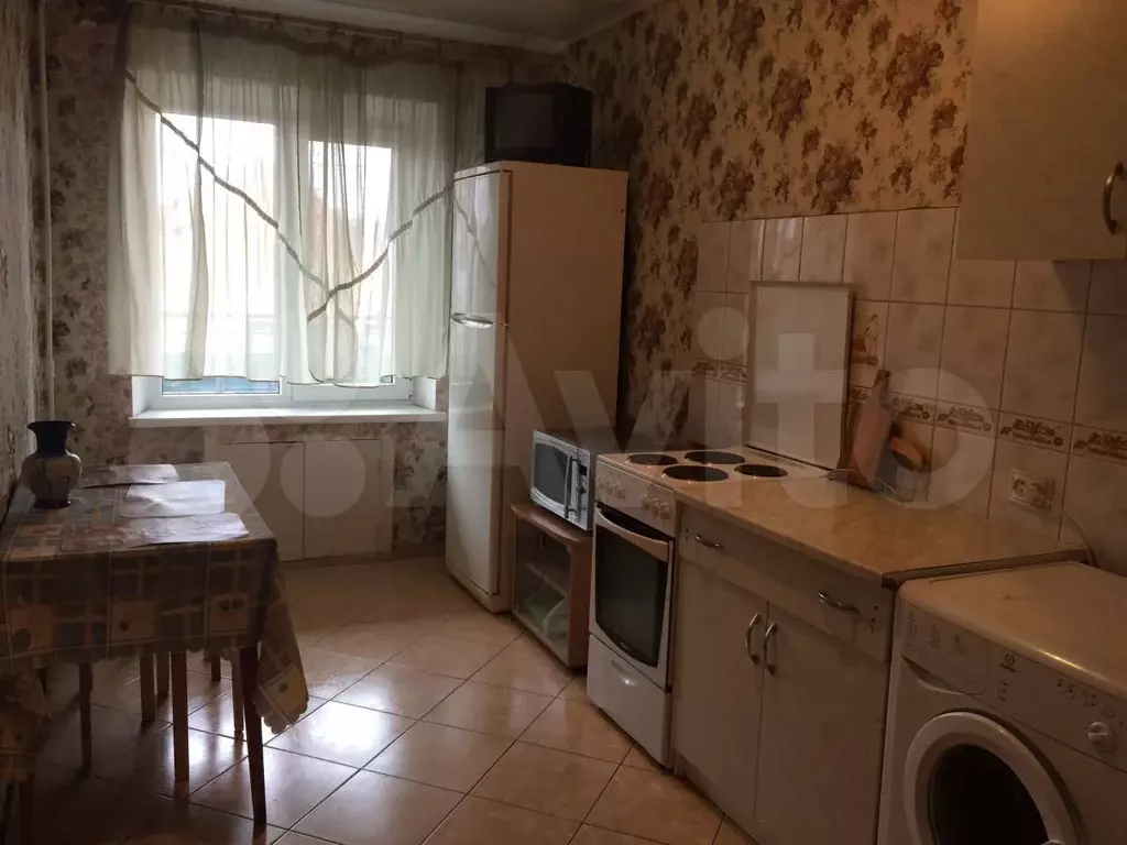 1-к. квартира, 40 м, 3/9 эт. - Фото 1