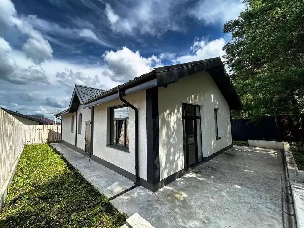 Дом в Свердловская область, Сысертский муниципальный округ, пос. ... - Фото 1