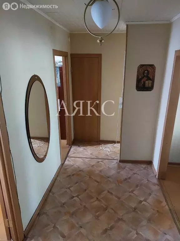 3-комнатная квартира: Ишимбай, проспект Ленина, 4 (63.5 м) - Фото 0