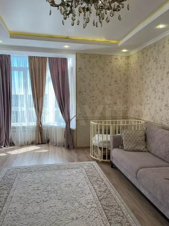 2-к. квартира, 70 м, 7/8 эт. - Фото 1