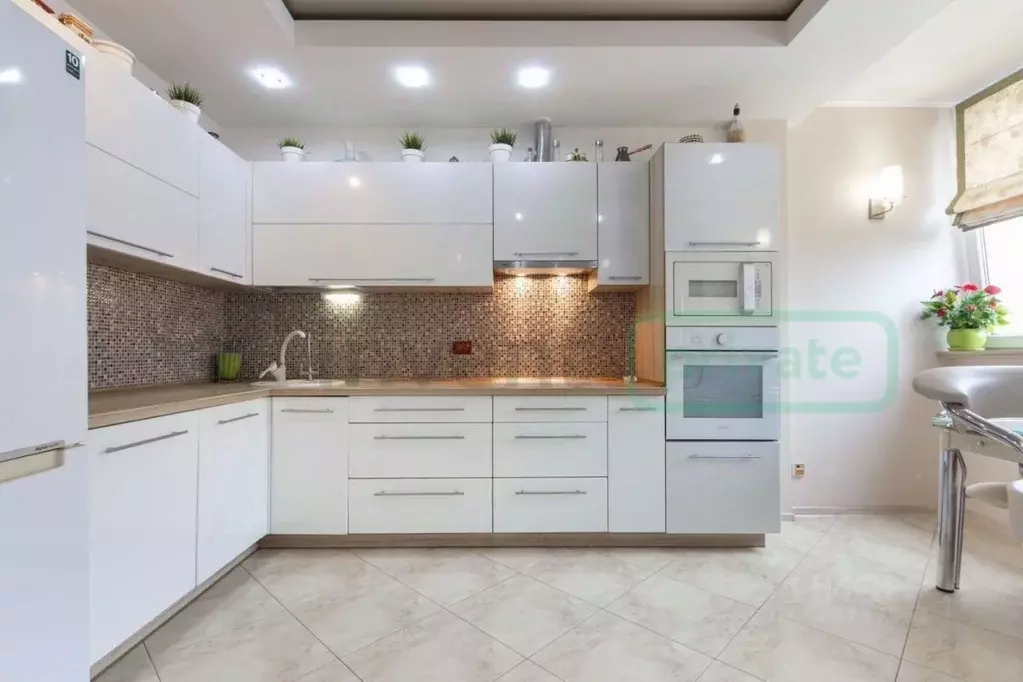 2-к кв. Калининградская область, Калининград ул. Каштановая Аллея, 171 ... - Фото 0