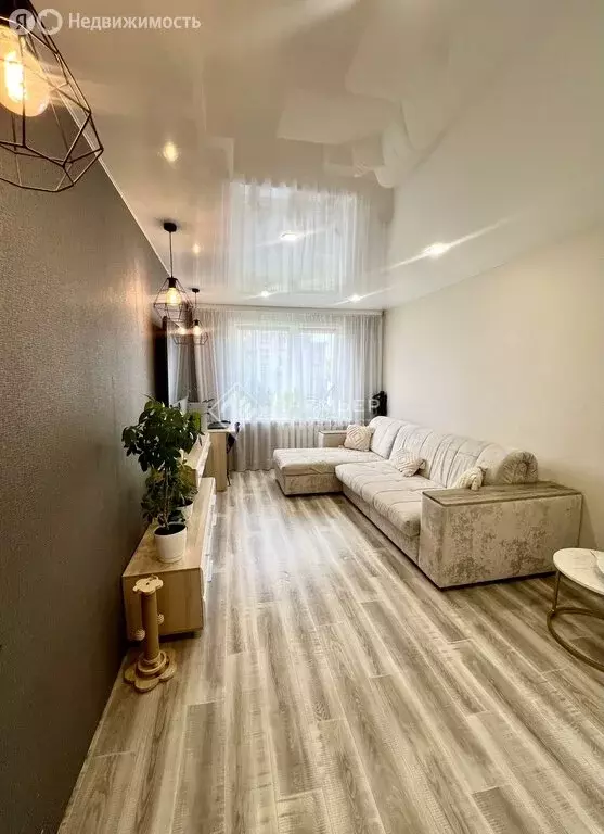 2-комнатная квартира: Кирово-Чепецк, Речная улица, 4к2 (47.3 м) - Фото 1
