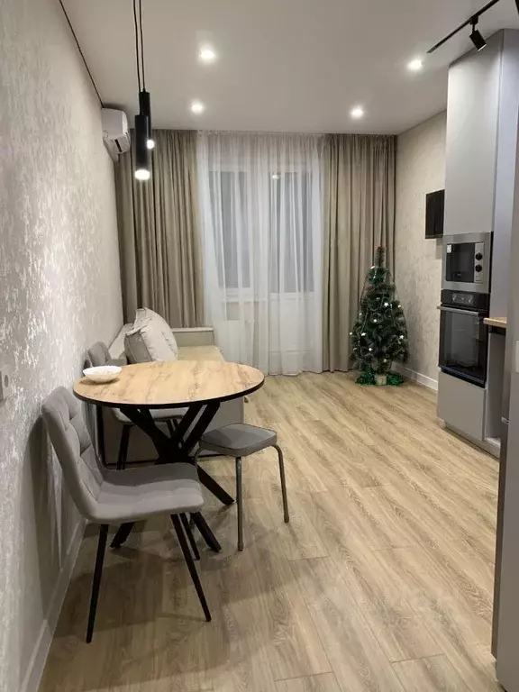 2-к кв. Татарстан, Казань ул. Вишневского, 61А (52.0 м) - Фото 0