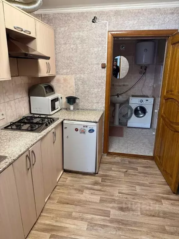 2-к кв. Крым, Симферопольский район, Молодежное пгт ул. Феодосийская ... - Фото 1