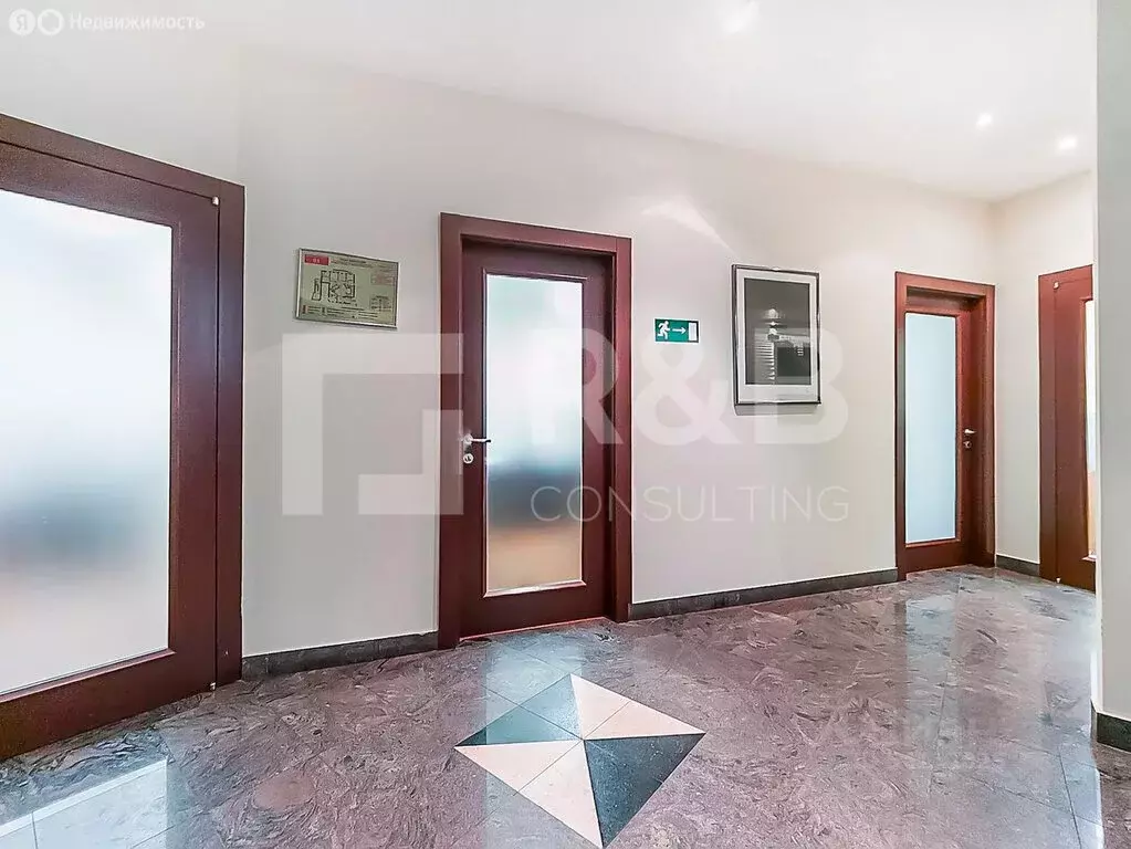 Помещение свободного назначения (1225 м) - Фото 1