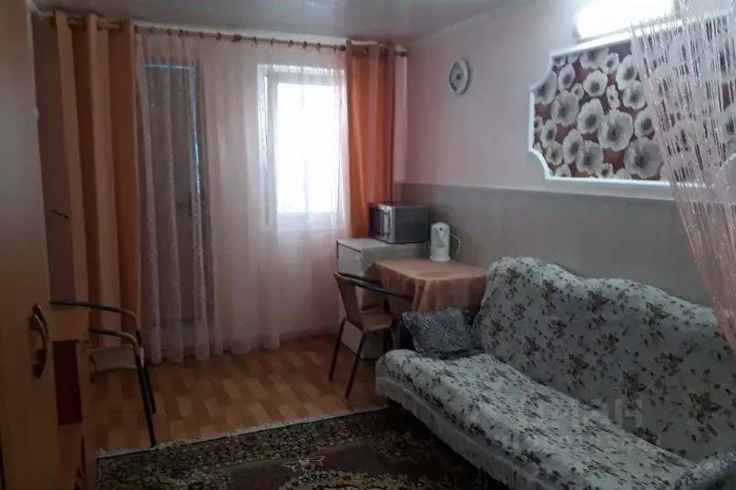 Дом в Крым, Евпатория ул. Революции, 28 (10 м) - Фото 1