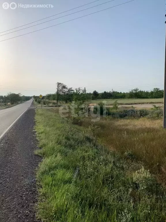 Участок в село Новосельское, Полтавская улица (8 м) - Фото 0