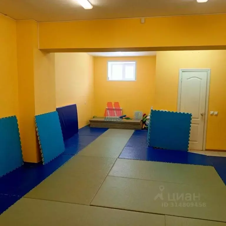 Помещение свободного назначения в Ярославская область, Углич ... - Фото 0