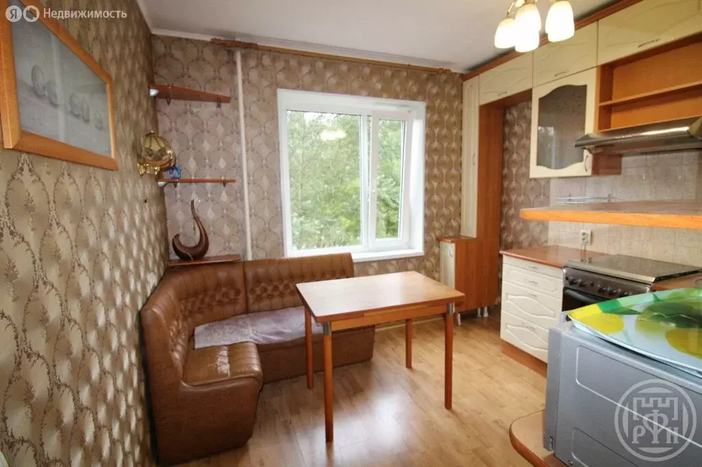 2-комнатная квартира: Выборг, проспект Победы, 14 (57 м) - Фото 0