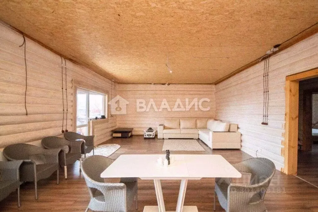Дом в Саратовская область, Балаковский район, Натальинское ... - Фото 0