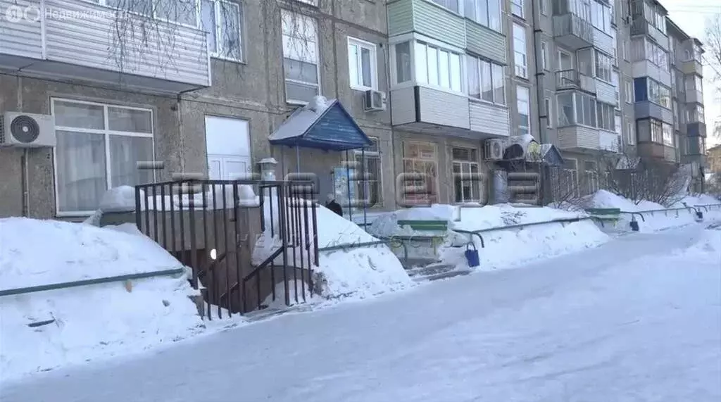 2-комнатная квартира: посёлок Новоенисейск, улица Калинина, 18 (45 м) - Фото 1