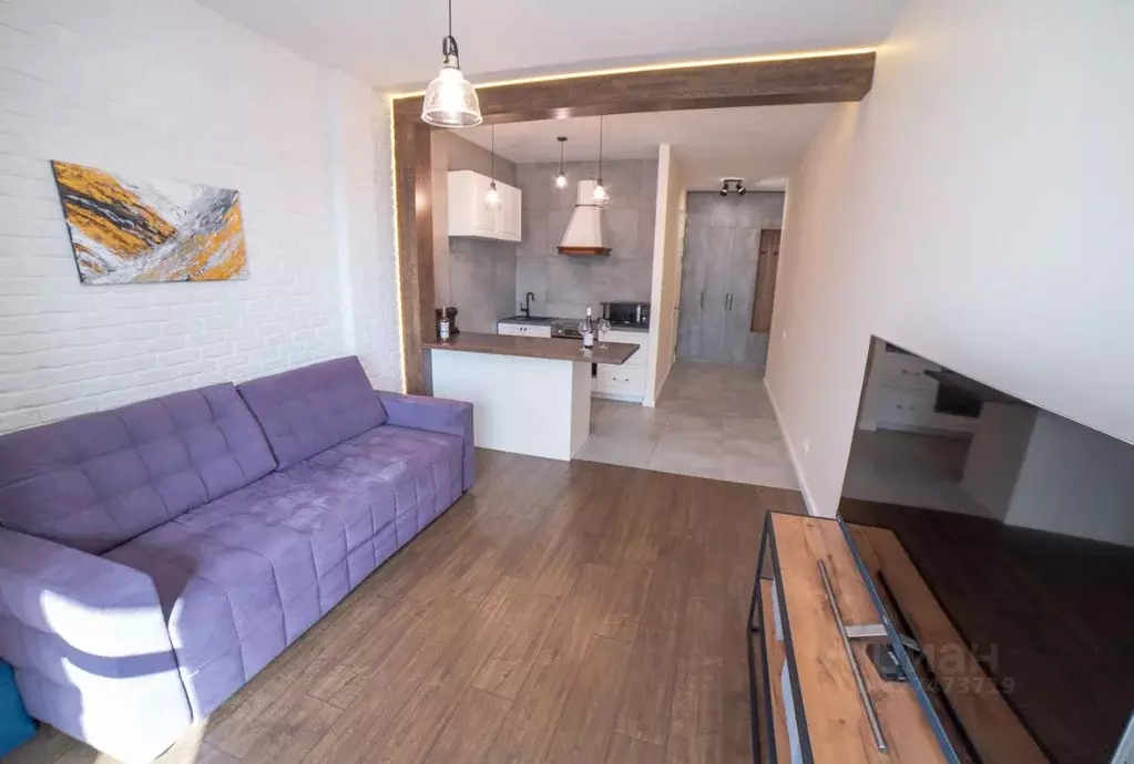 Студия Свердловская область, Екатеринбург ул. Ткачей, 13 (29.6 м) - Фото 1