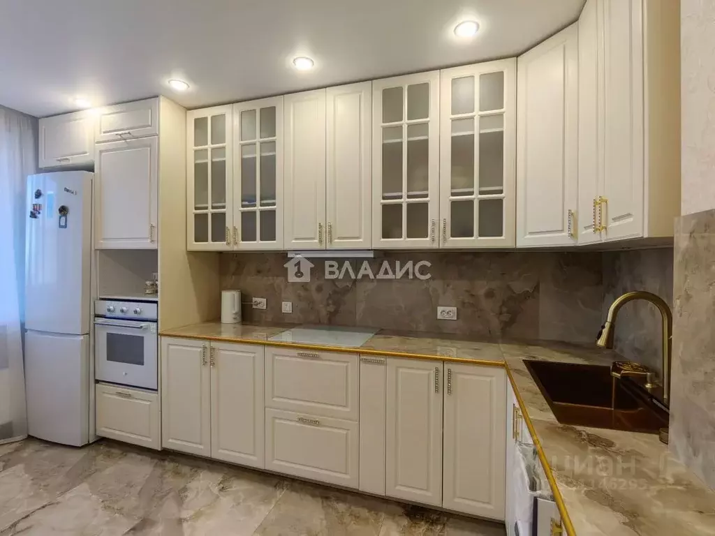 3-к кв. Калужская область, Калуга Хрустальная ул., 44к4 (90.0 м) - Фото 1