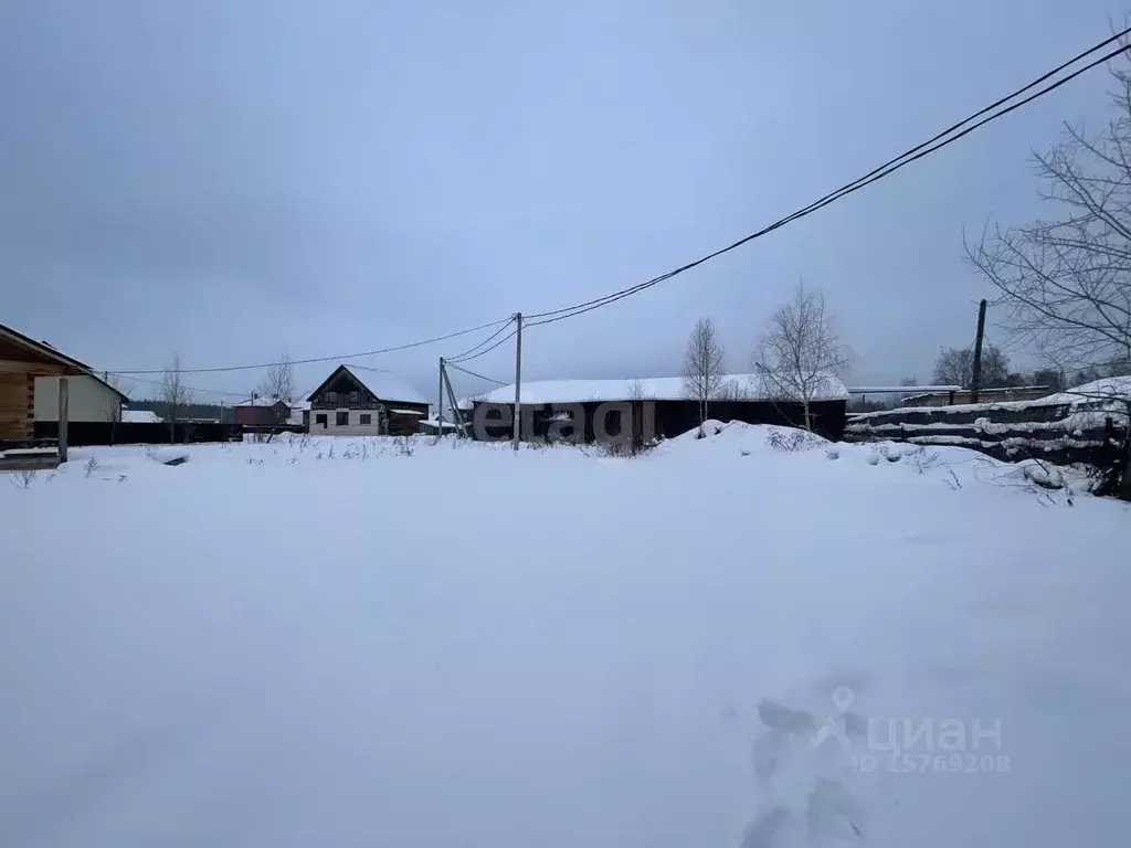 Участок в Коми, Сыктывкар городской округ, Краснозатонский пгт ул. ... - Фото 0