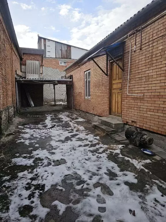 Дом в Северная Осетия, Владикавказ ул. Калоева, 119 (70 м) - Фото 2