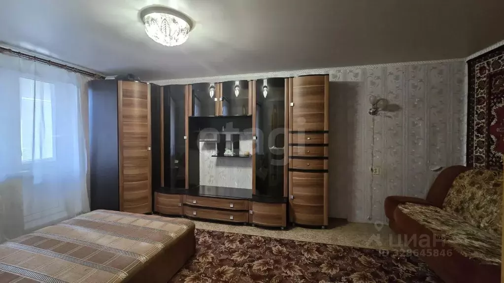 1-к кв. Ленинградская область, Кириши просп. Победы, 7 (30.4 м) - Фото 1