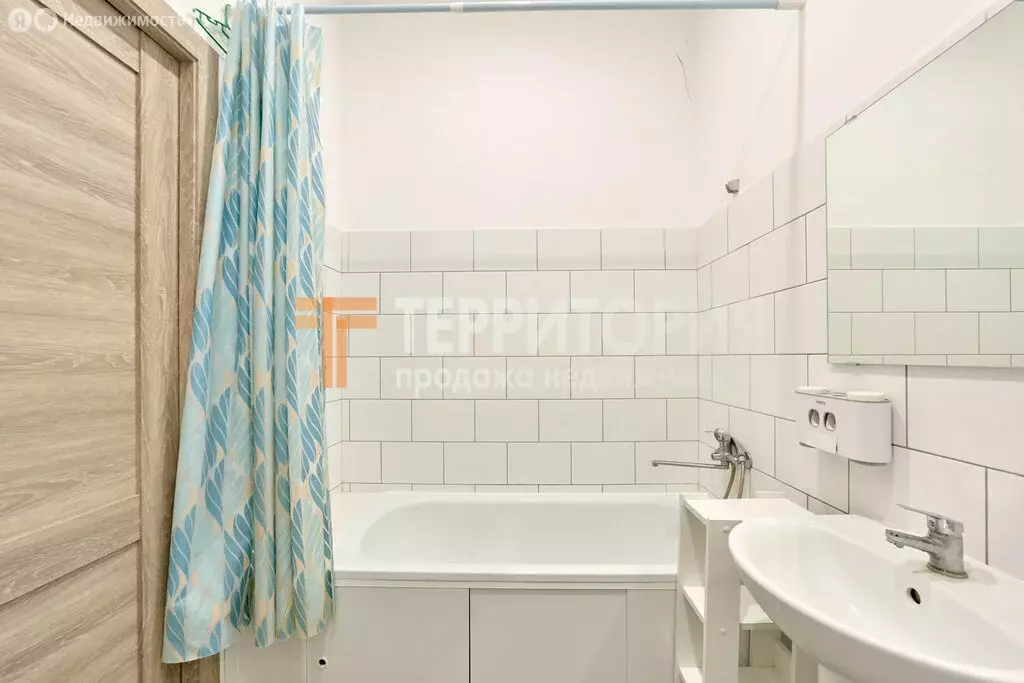 4-комнатная квартира: Пермь, Сапфирная улица, 12 (78 м) - Фото 1