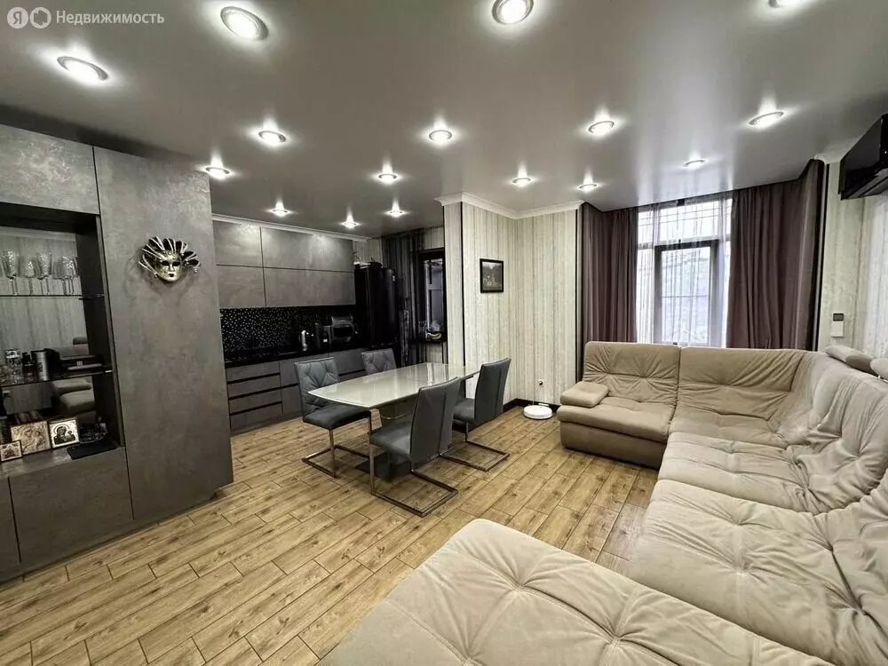 2-комнатная квартира: село Супсех, Советская улица, 44Б (67 м) - Фото 1