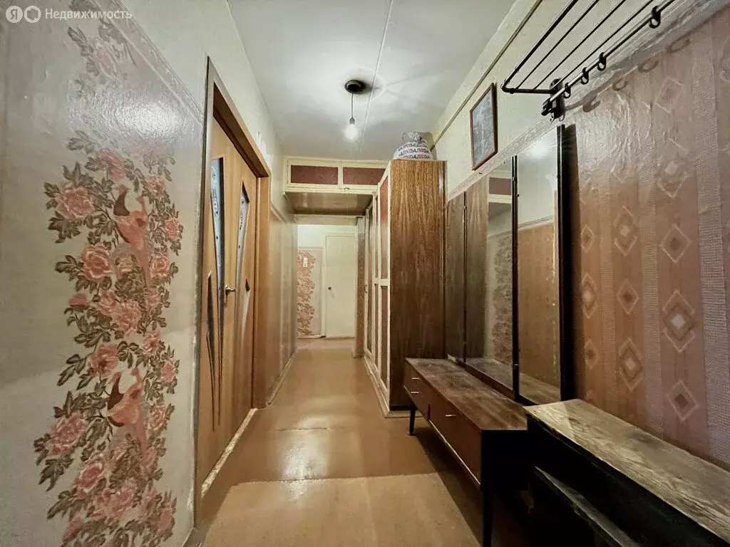 3-комнатная квартира: Асбест, улица имени Александра Королёва, 26 ... - Фото 1