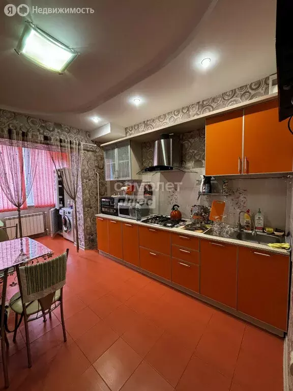 1-комнатная квартира: Астрахань, улица Медиков, 3к1 (39.8 м) - Фото 0